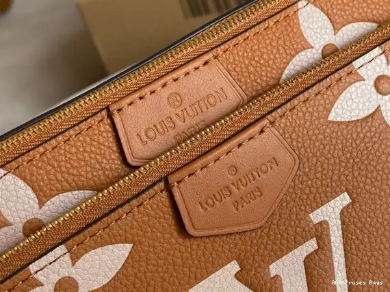 AAA Pruses Bags VUITTON MULTI LOUIS POCHETTE ACCESSOIRES 0518